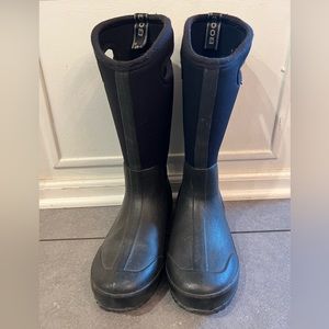 Bogs women classic high handle winter boots size 8 black
